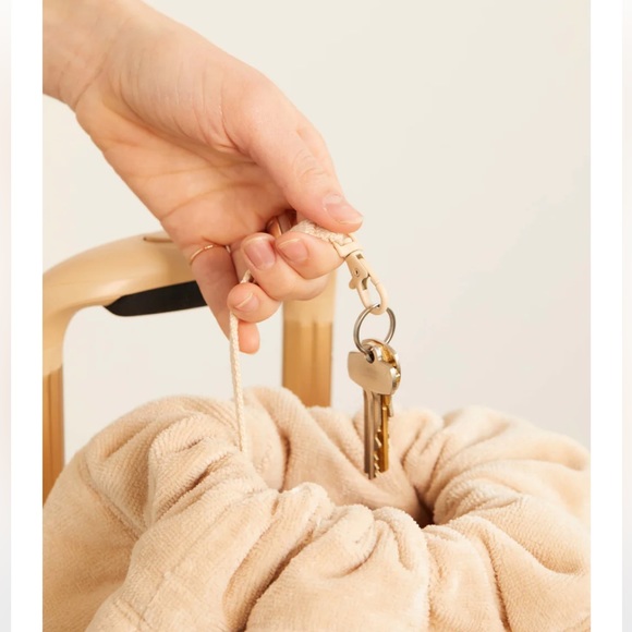 Beis terry backpack cooler nwt - Picture 8 of 8